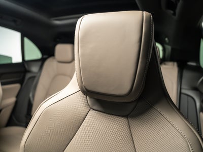 2026 Porsche Macan Ev Base