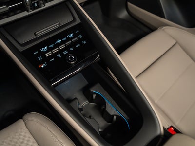 2026 Porsche Macan Ev Base