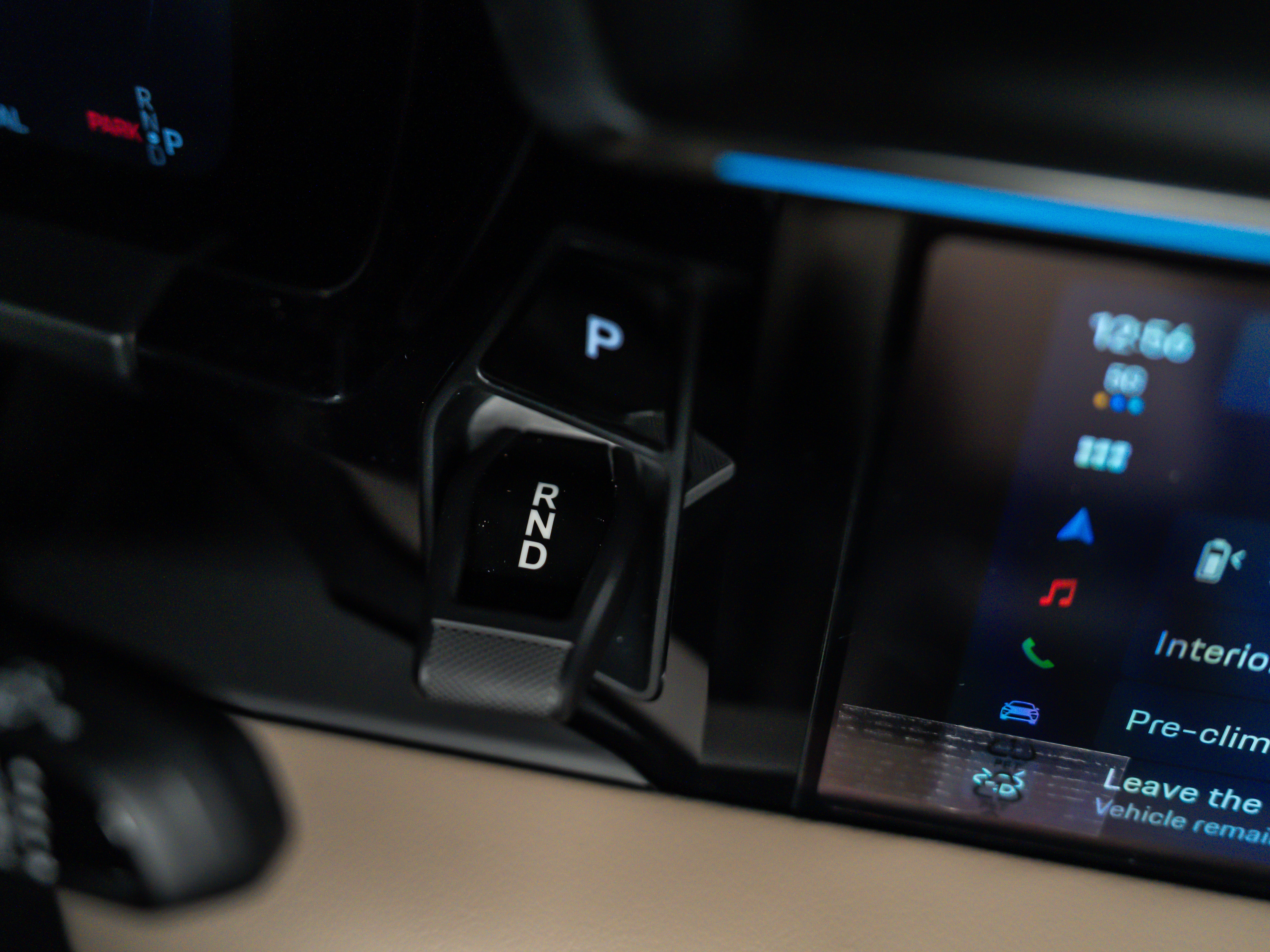 2026 Porsche Macan Ev Base