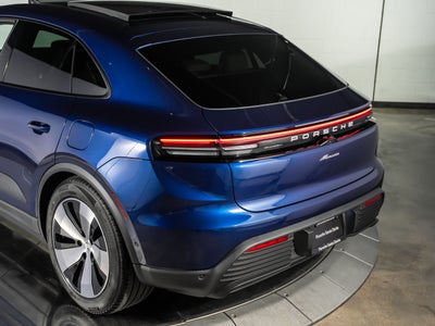 2026 Porsche Macan Ev Base