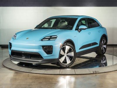2026 Porsche Macan Base