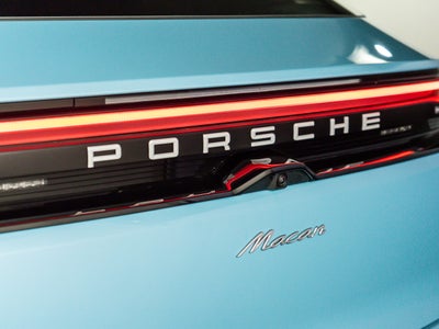2026 Porsche Macan Base