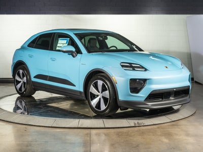 2026 Porsche Macan Base