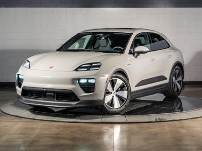 2026 Porsche Macan Base