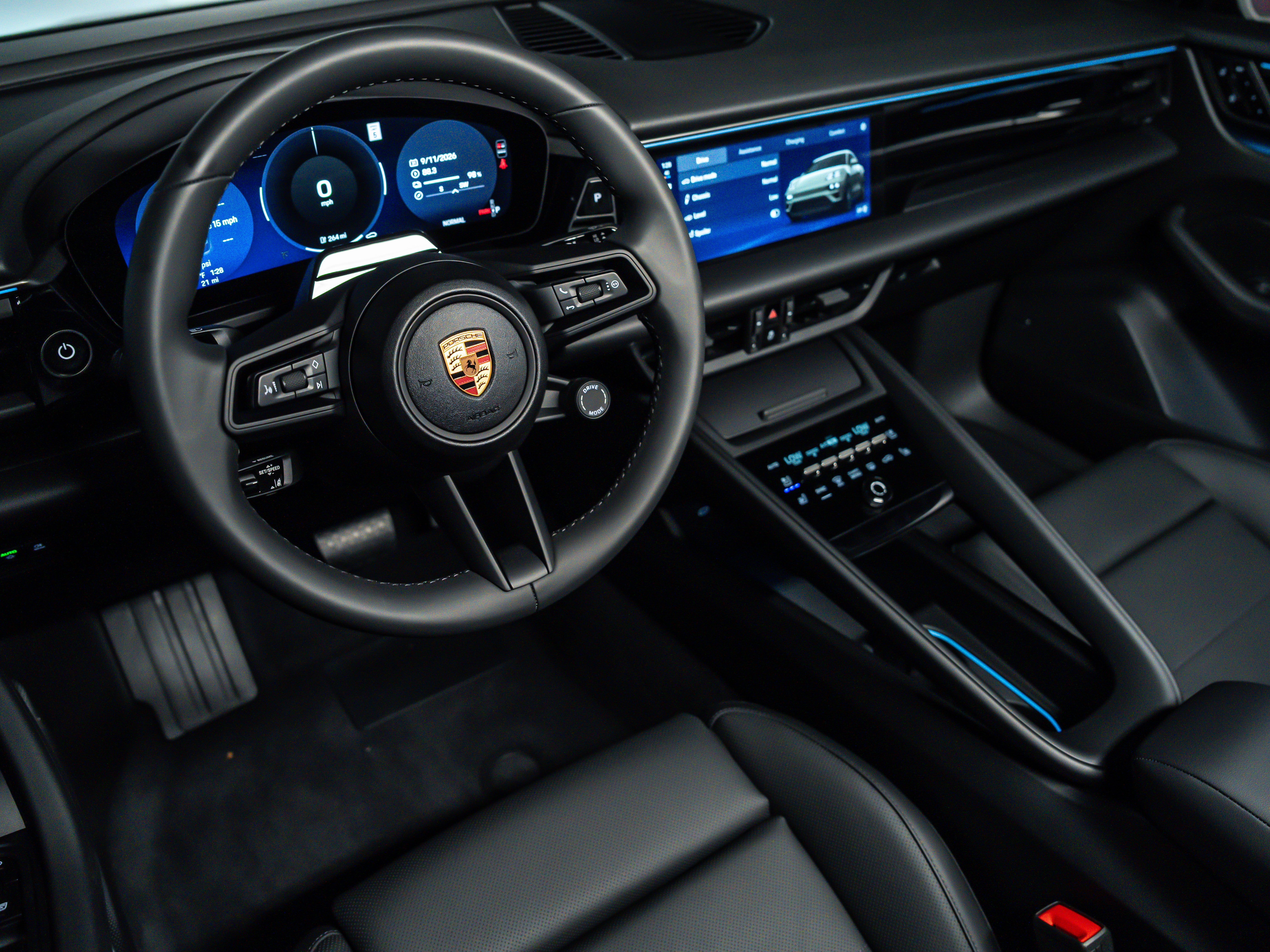2026 Porsche Macan Base