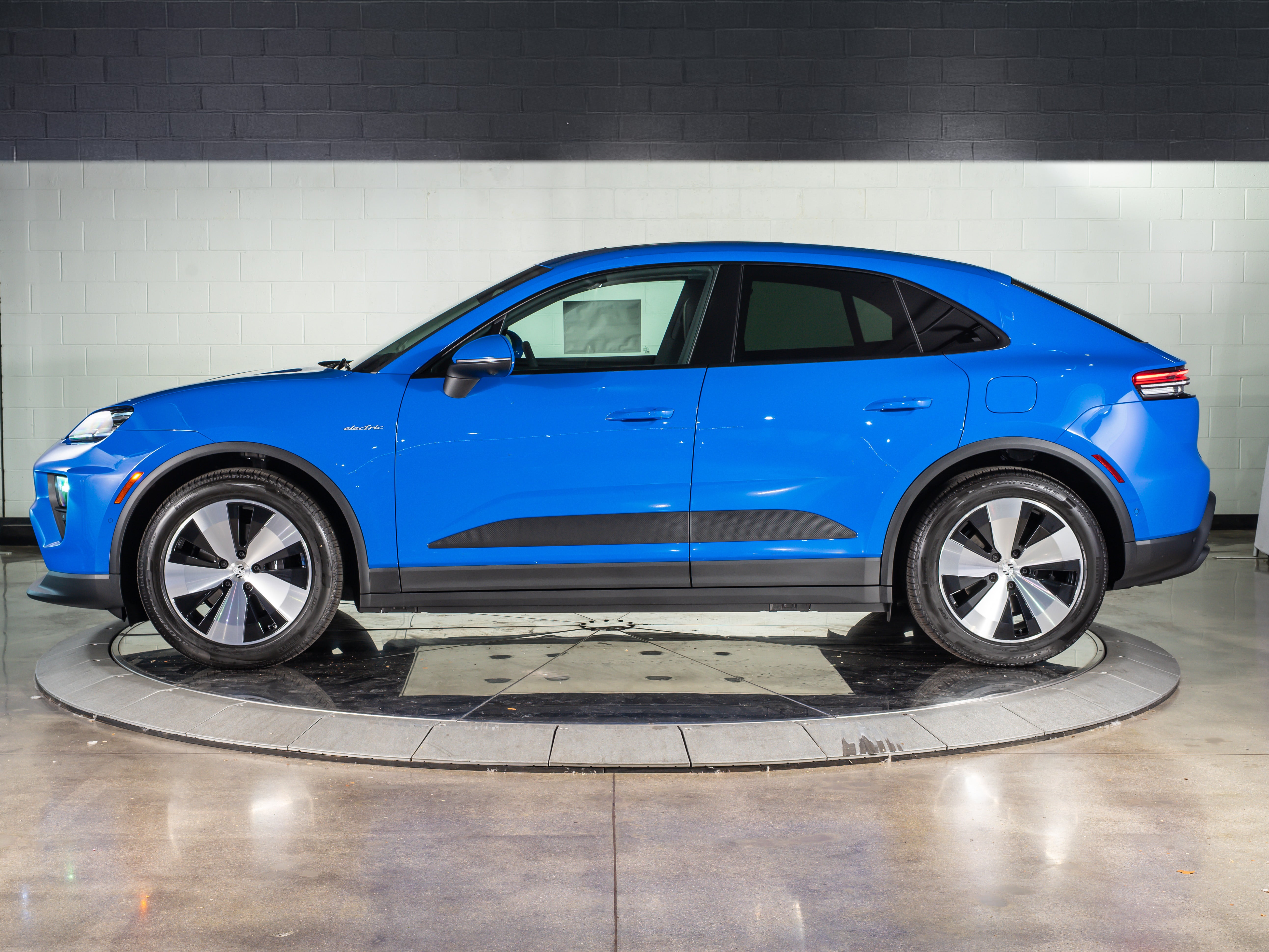 2026 Porsche Macan Electric EV