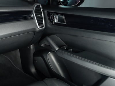 2020 Porsche Cayenne E-Hybrid E-Hybrid
