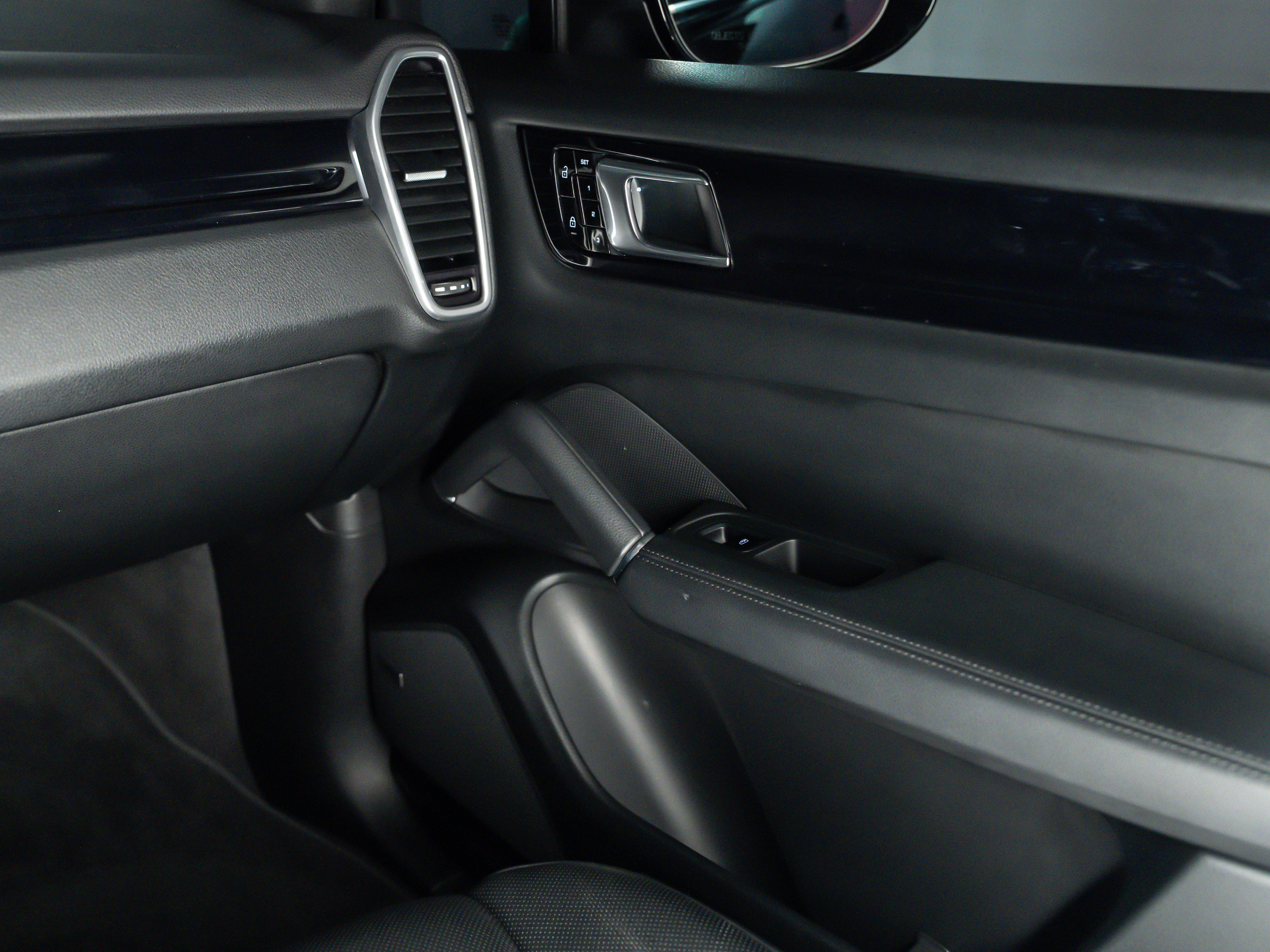 2020 Porsche Cayenne E-Hybrid E-Hybrid