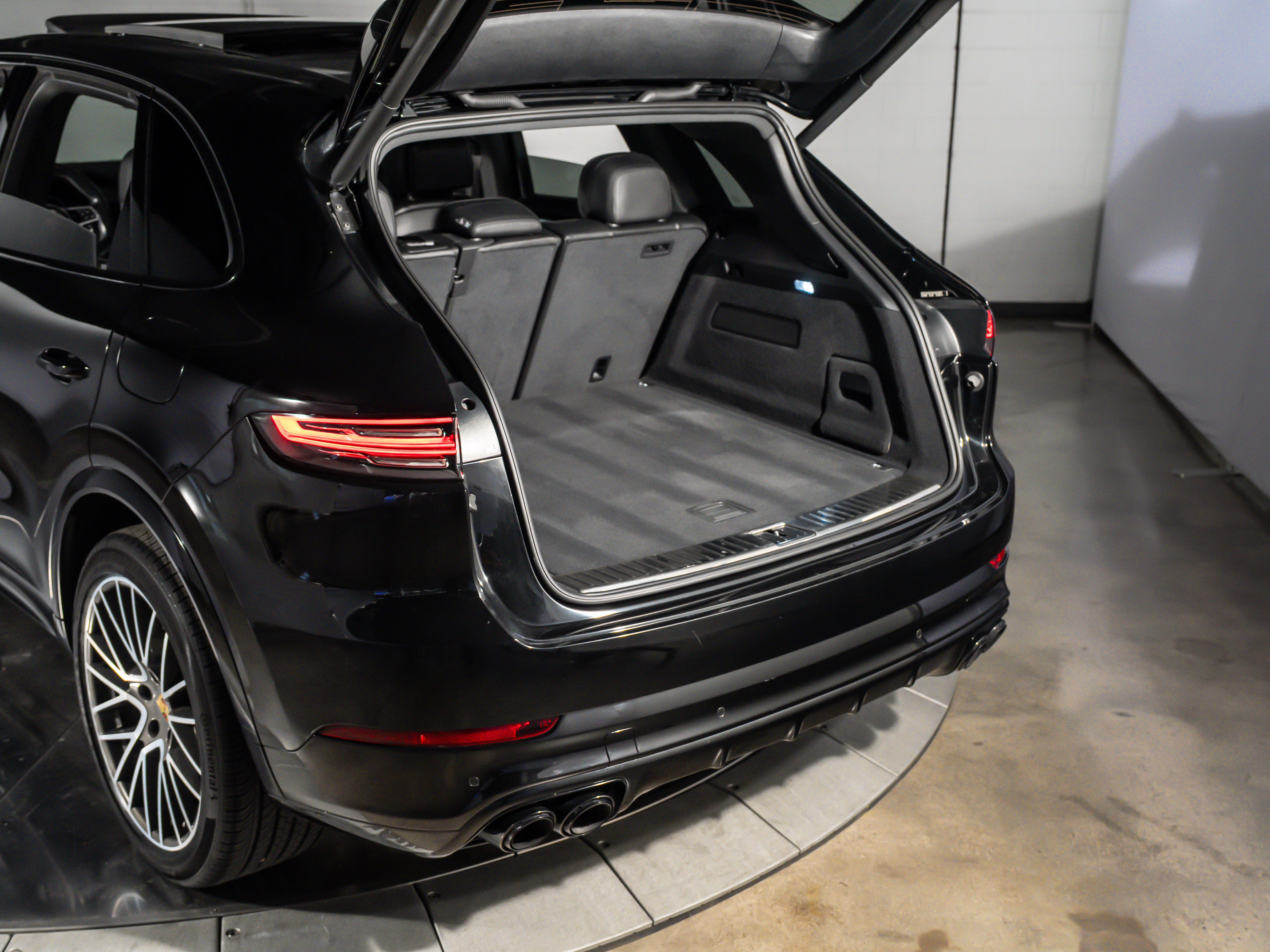 2020 Porsche Cayenne E-Hybrid E-Hybrid