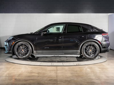 2026 Porsche Macan GTS