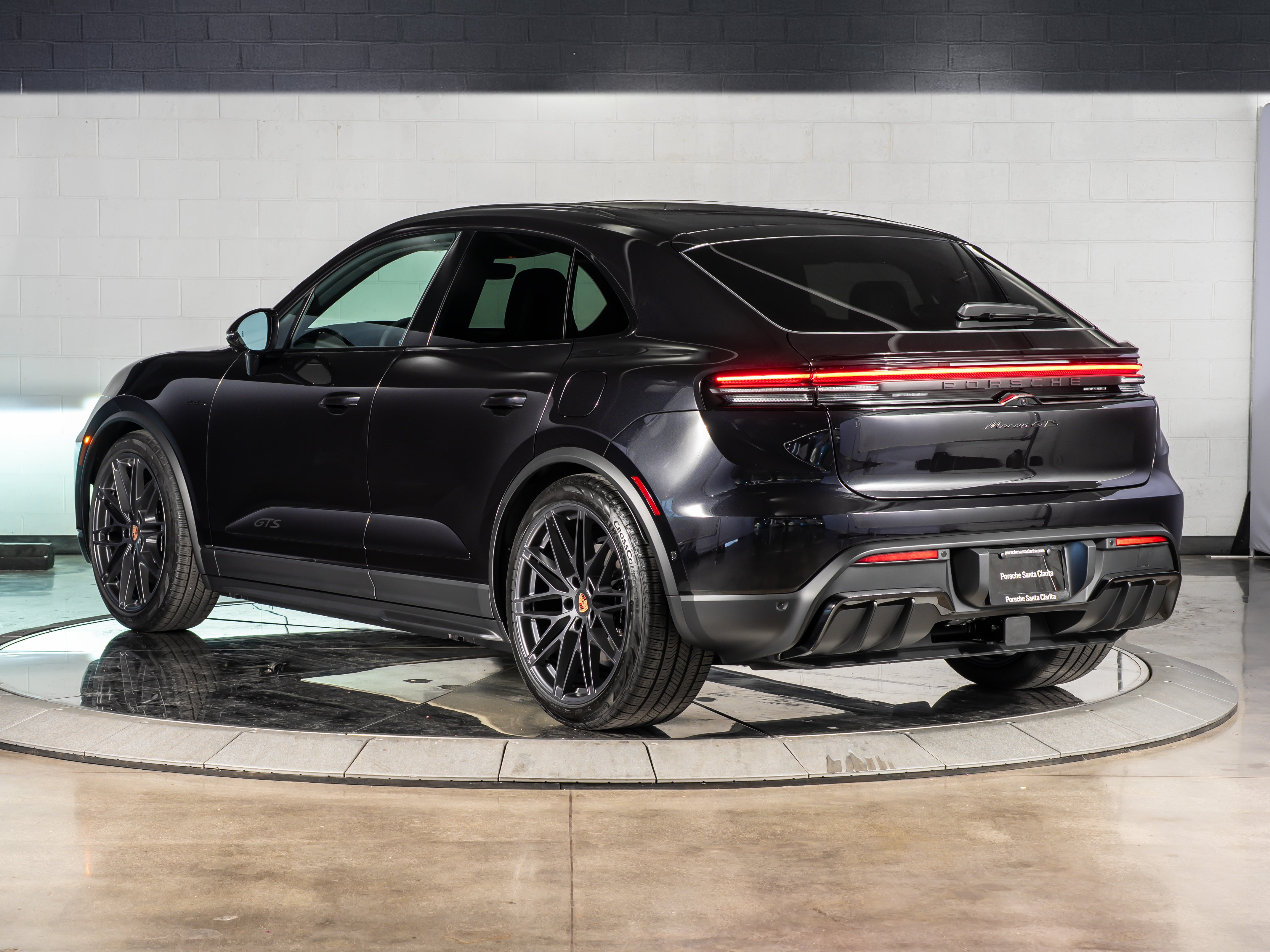2026 Porsche Macan GTS