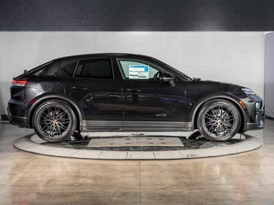 2026 Porsche Macan GTS