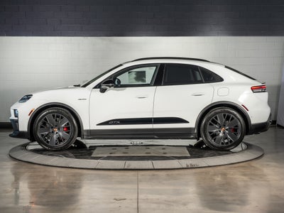 2026 Porsche Macan GTS