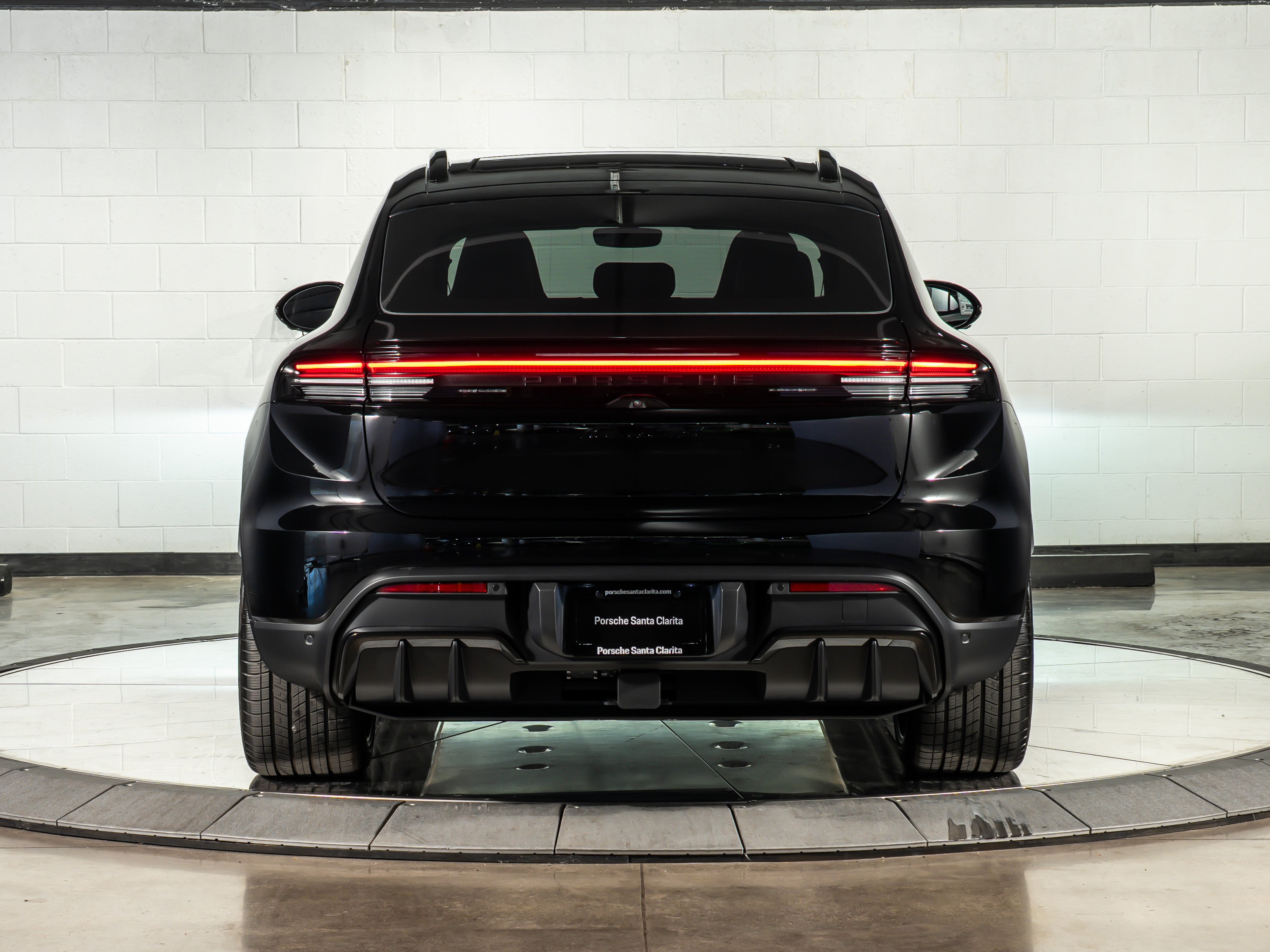 2026 Porsche Macan Ev GTS