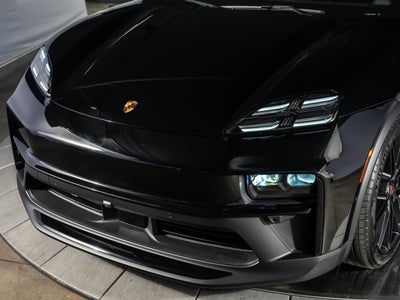 2026 Porsche Macan Ev GTS