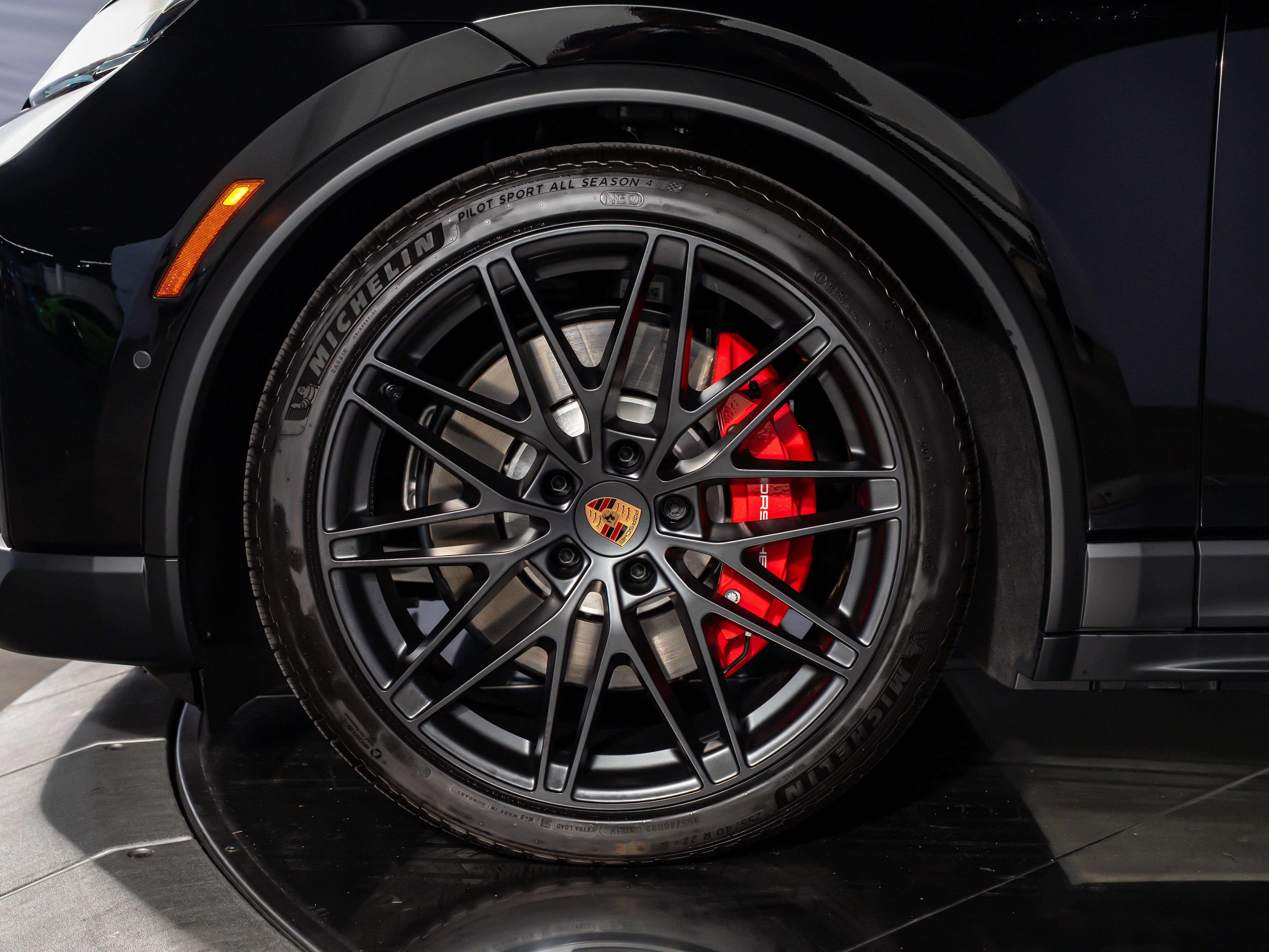 2026 Porsche Macan Ev GTS
