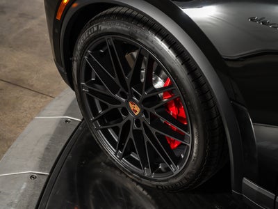 2026 Porsche Macan Ev GTS