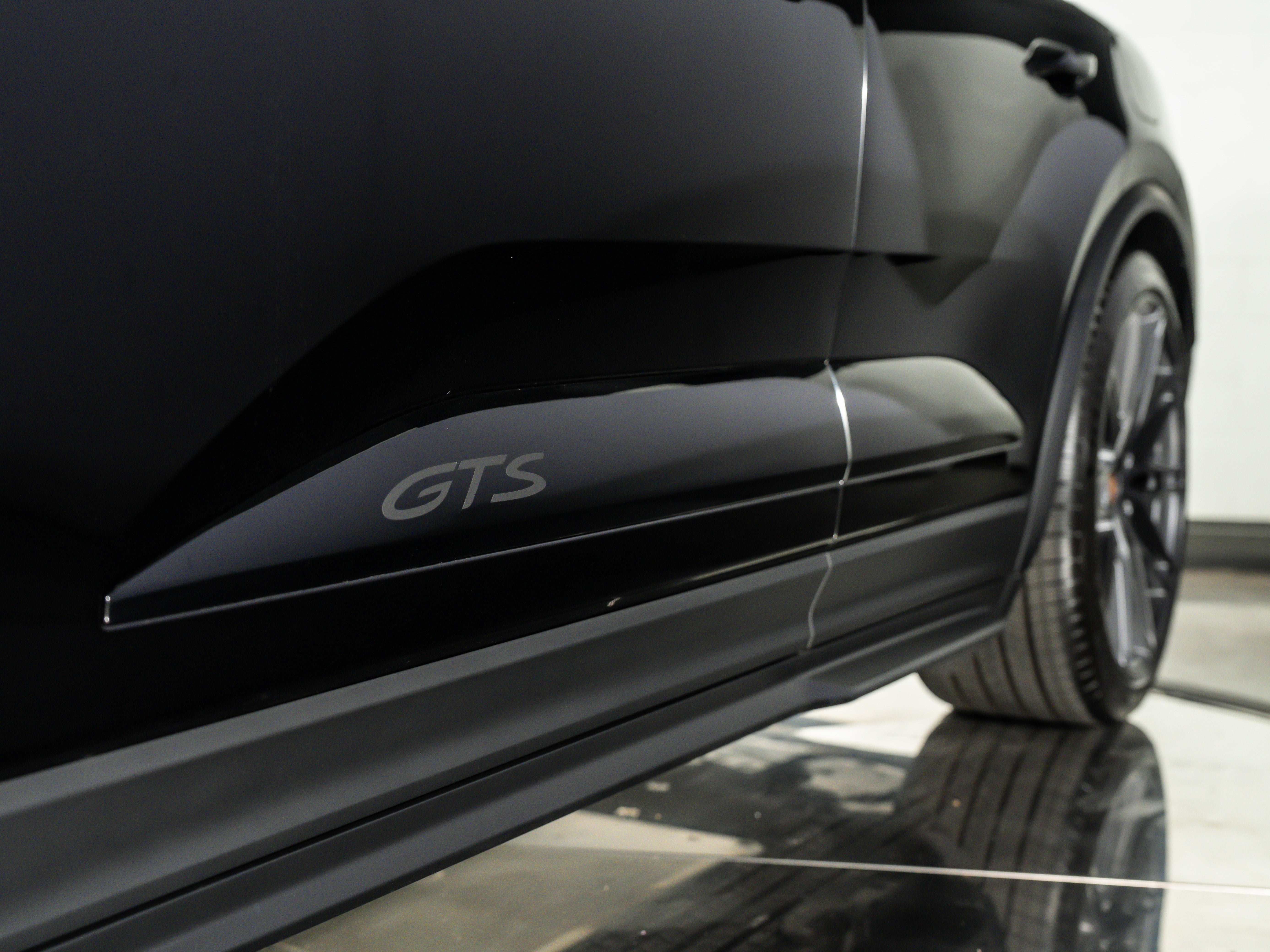 2026 Porsche Macan Ev GTS