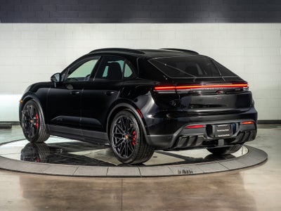 2026 Porsche Macan Ev GTS