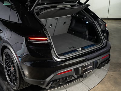 2026 Porsche Macan Ev GTS