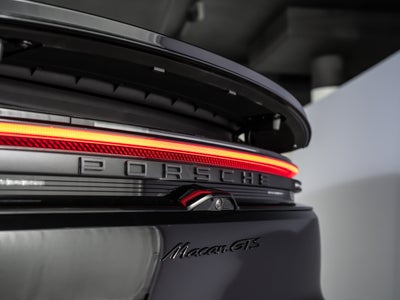 2026 Porsche Macan Ev GTS