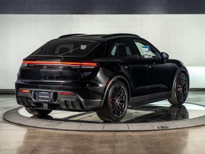 2026 Porsche Macan Ev GTS