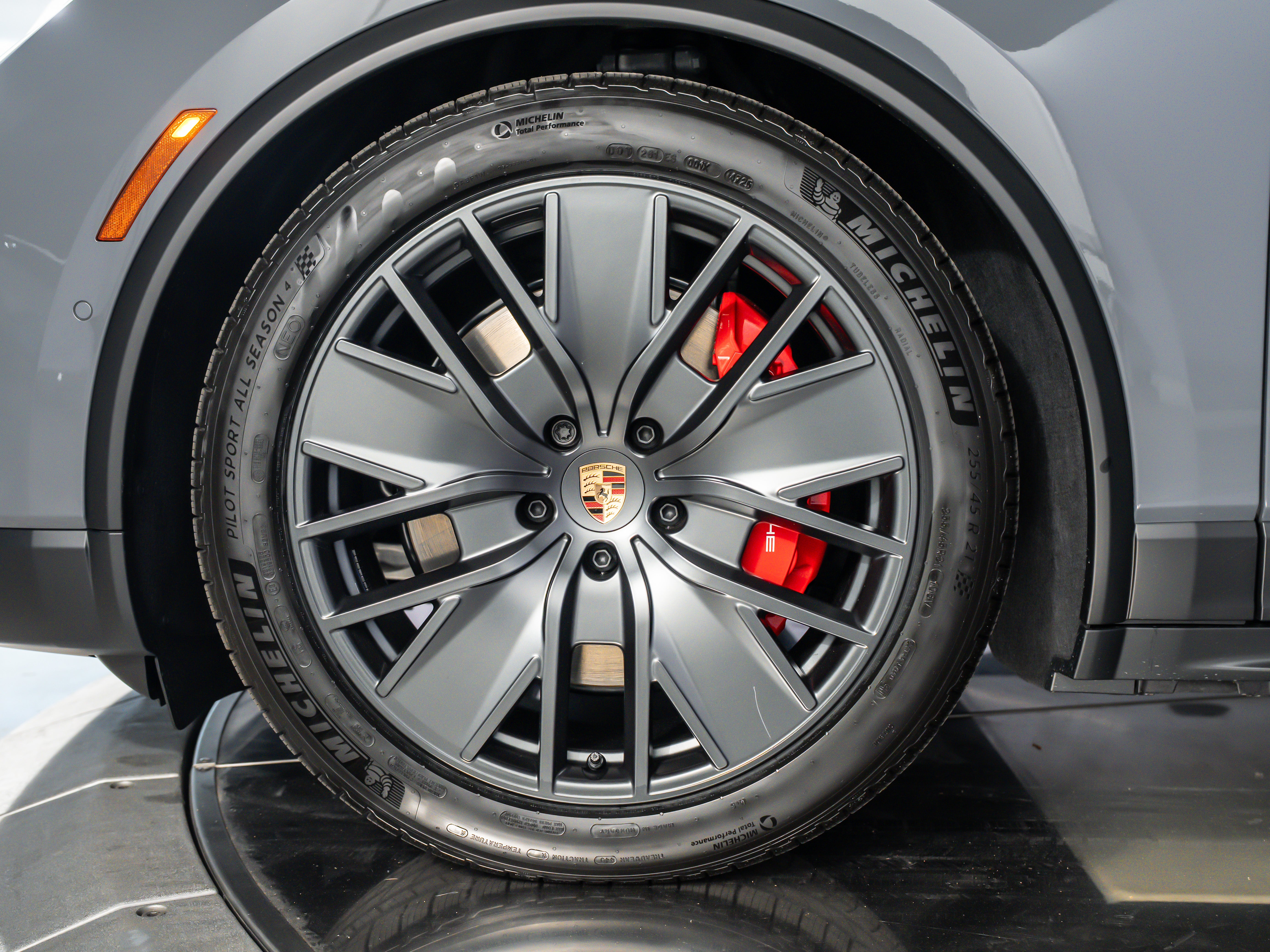 2026 Porsche Macan Ev GTS