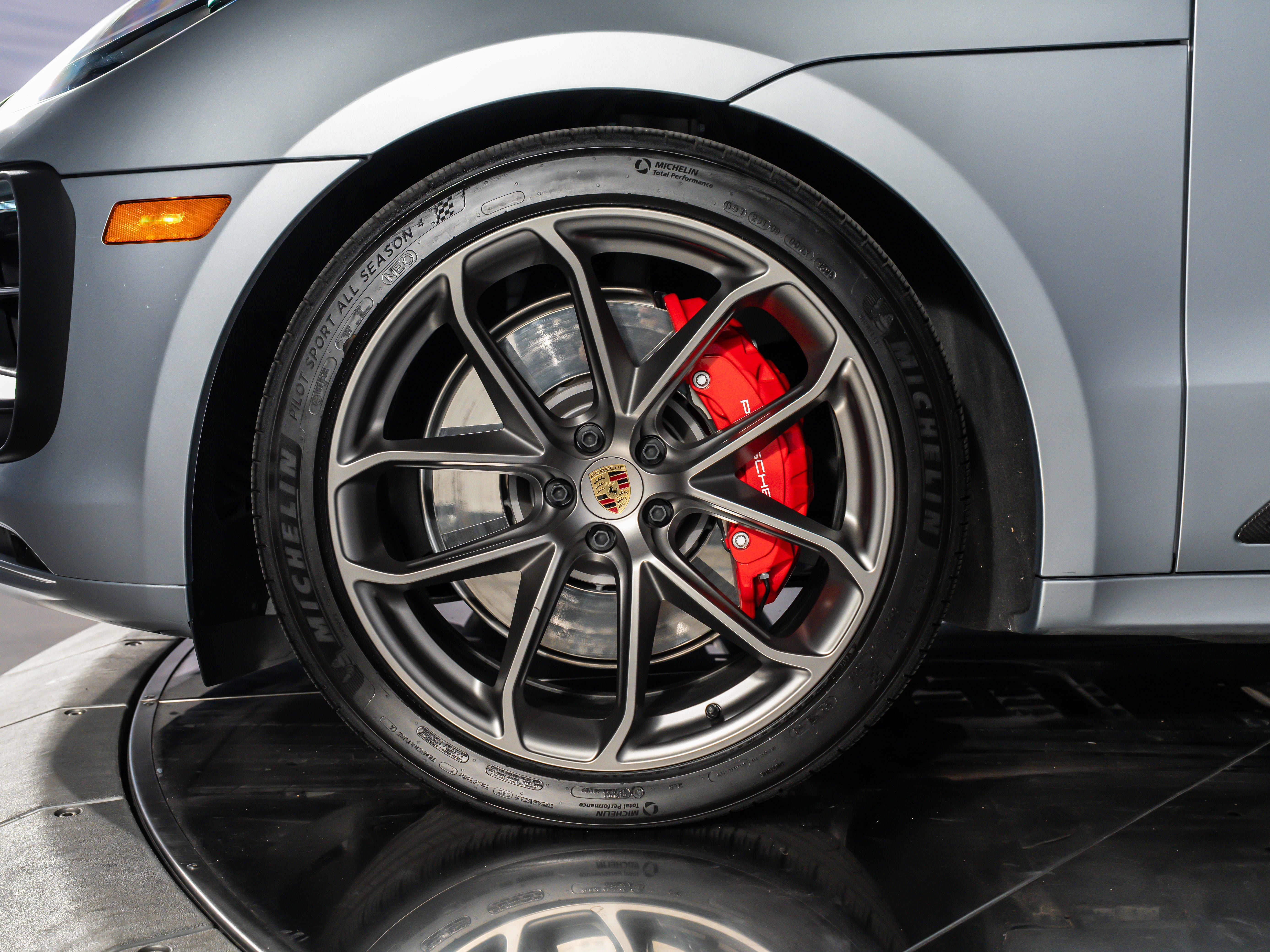 2026 Porsche Macan GTS