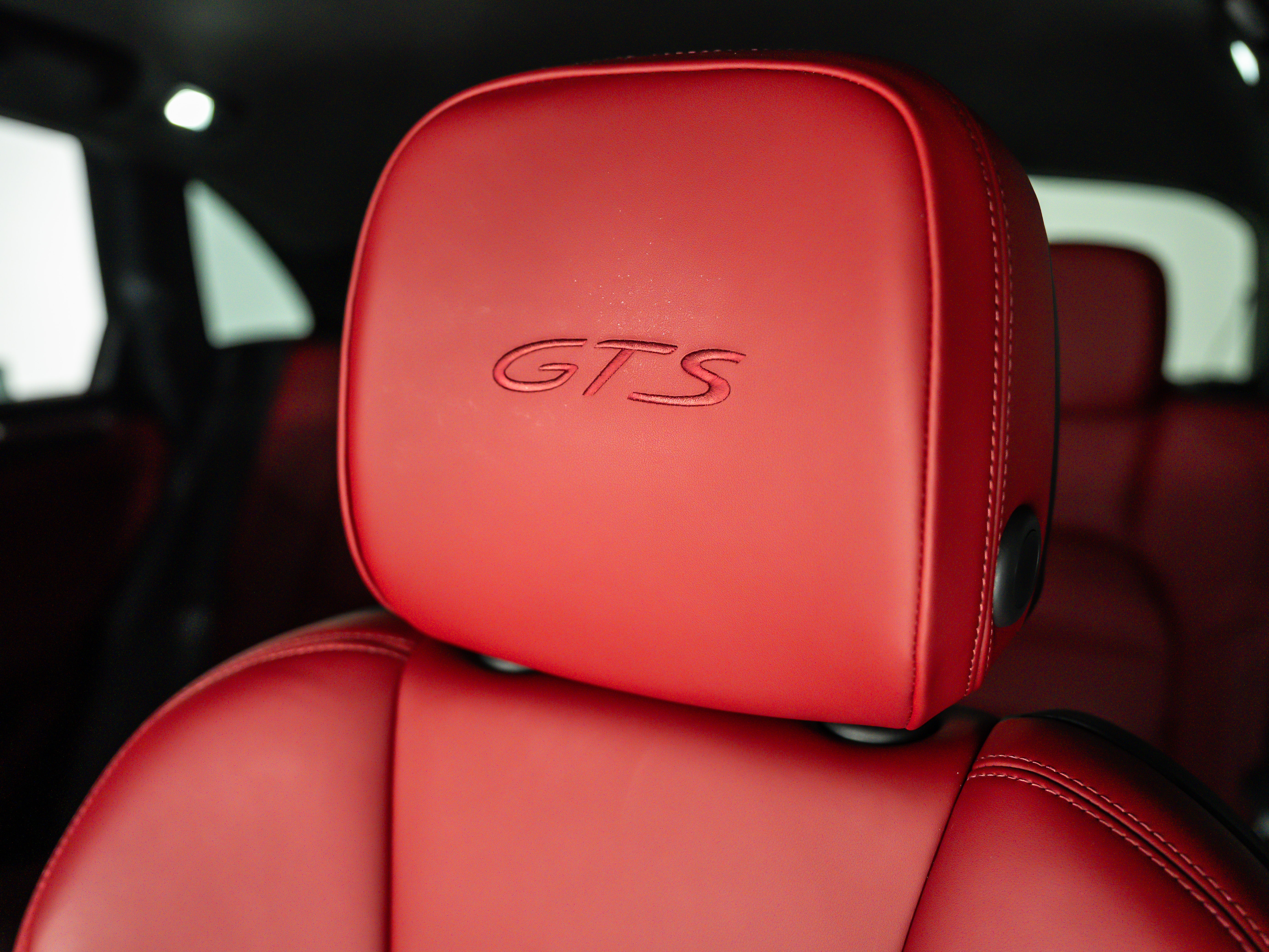 2026 Porsche Macan GTS