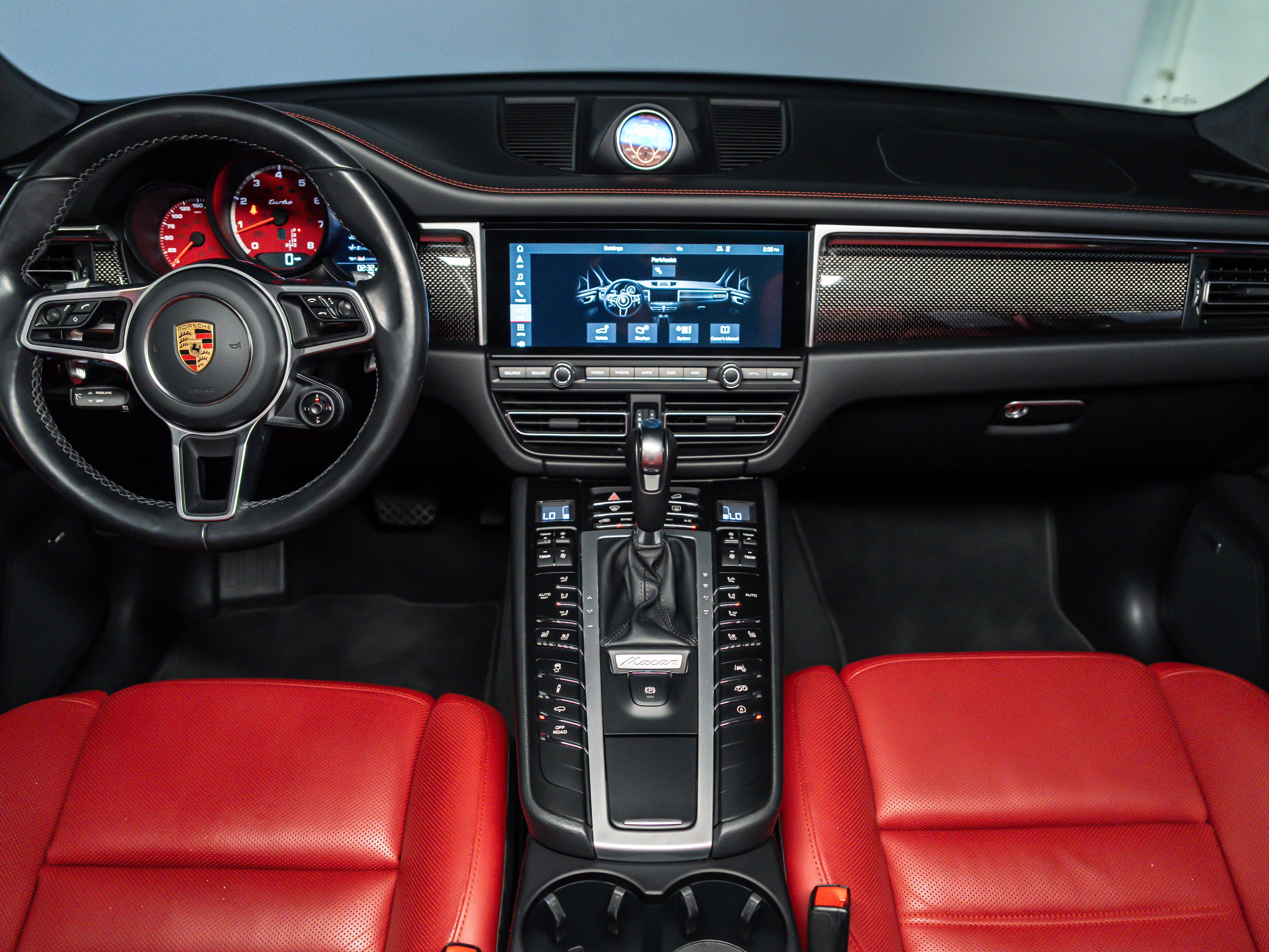 2021 Porsche Macan Turbo