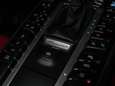 2021 Porsche Macan Turbo