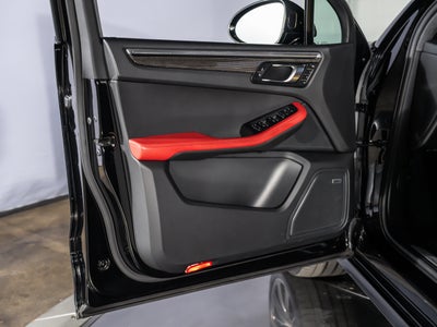 2021 Porsche Macan Turbo