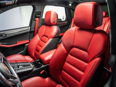 2021 Porsche Macan Turbo