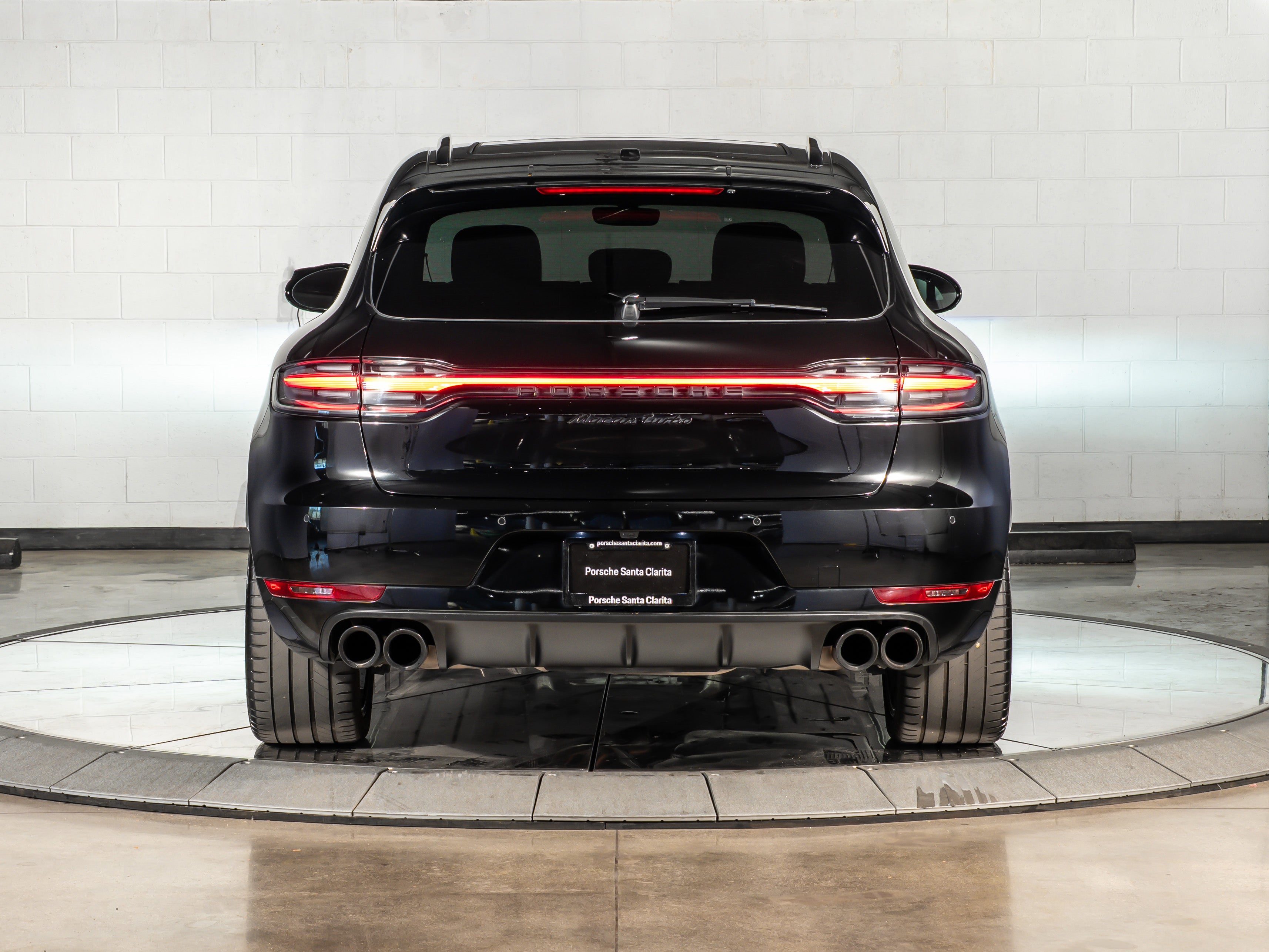 2021 Porsche Macan Turbo