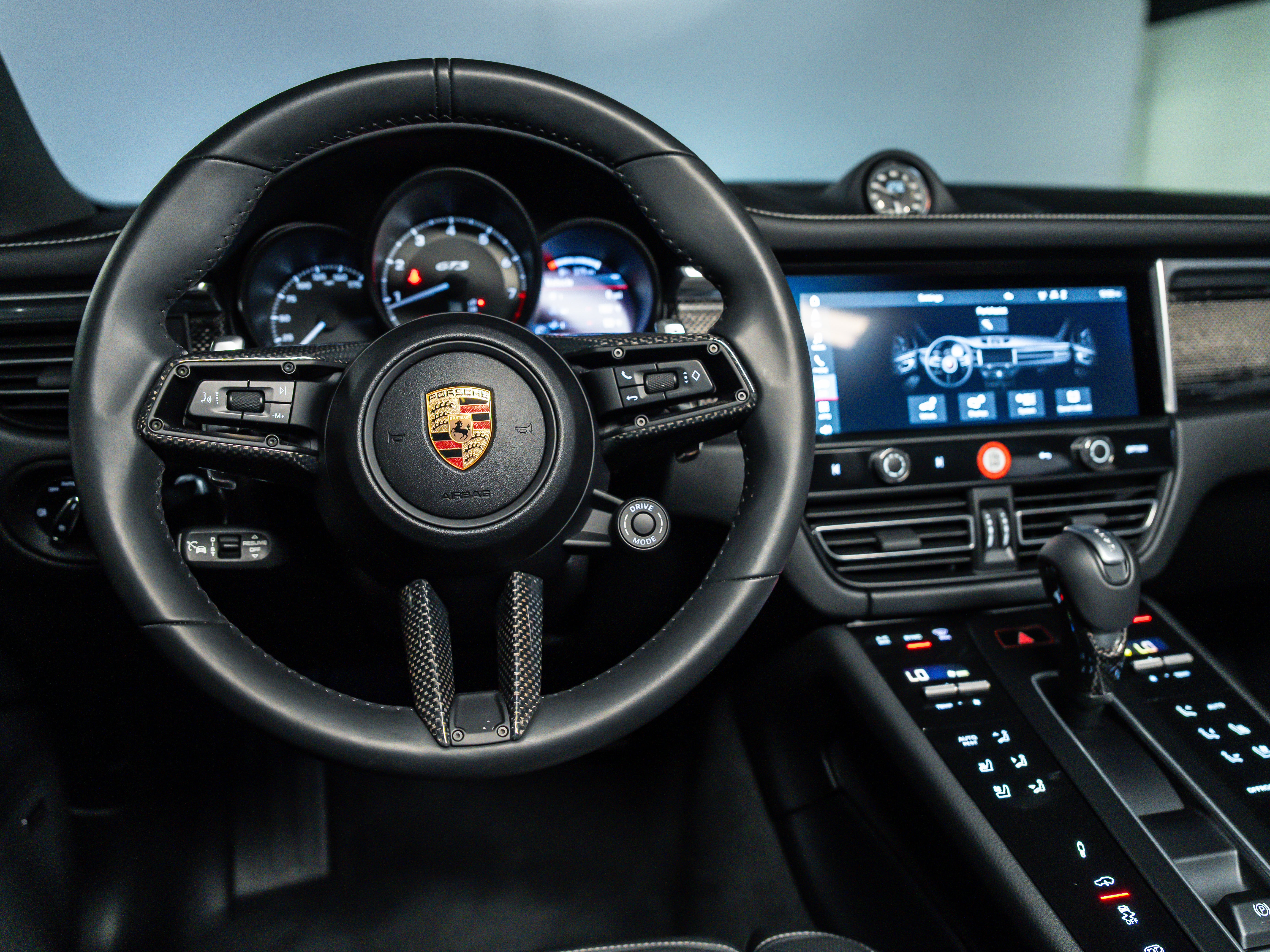 2025 Porsche Macan GTS