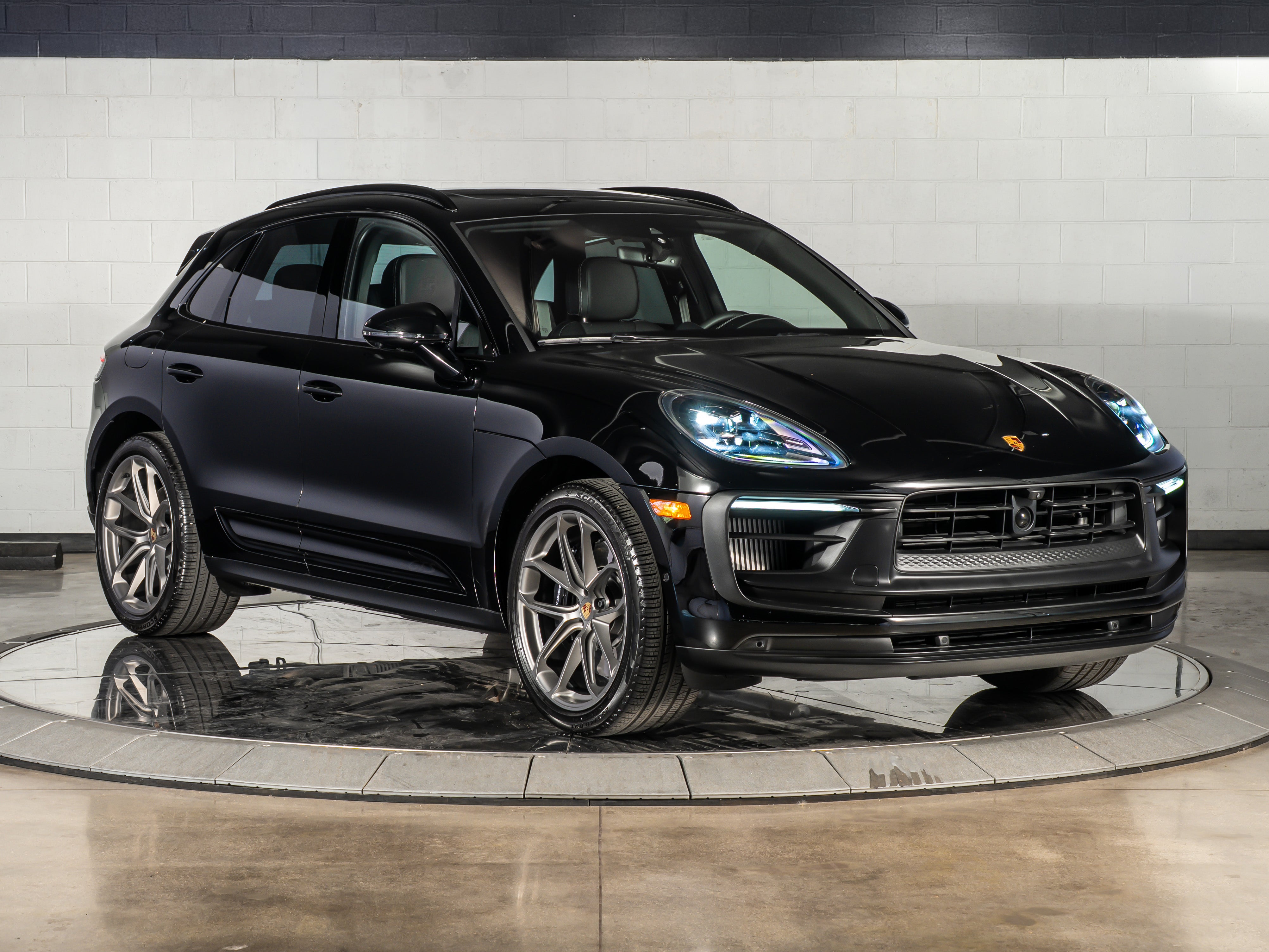 2025 Porsche Macan GTS