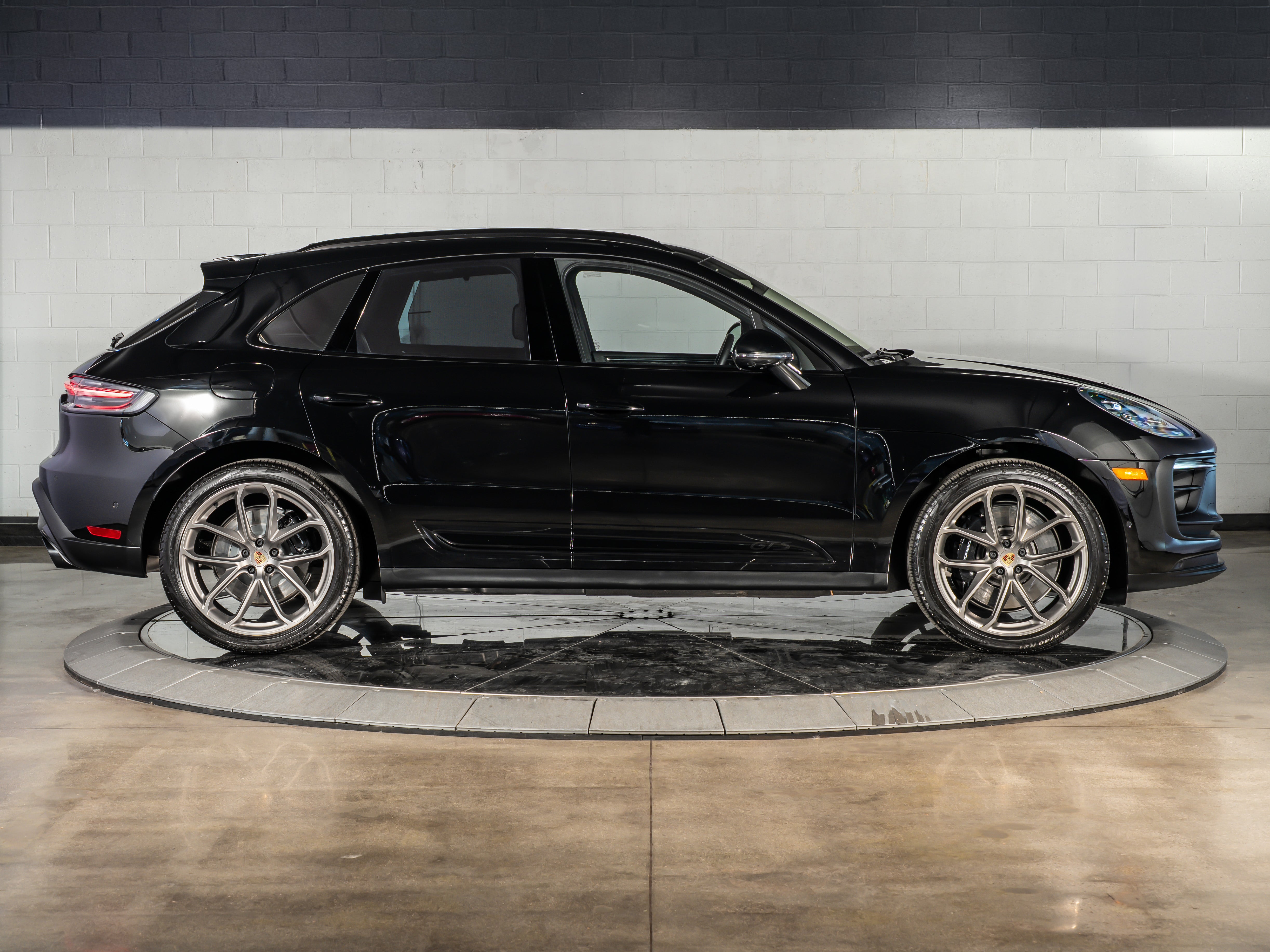 2025 Porsche Macan GTS