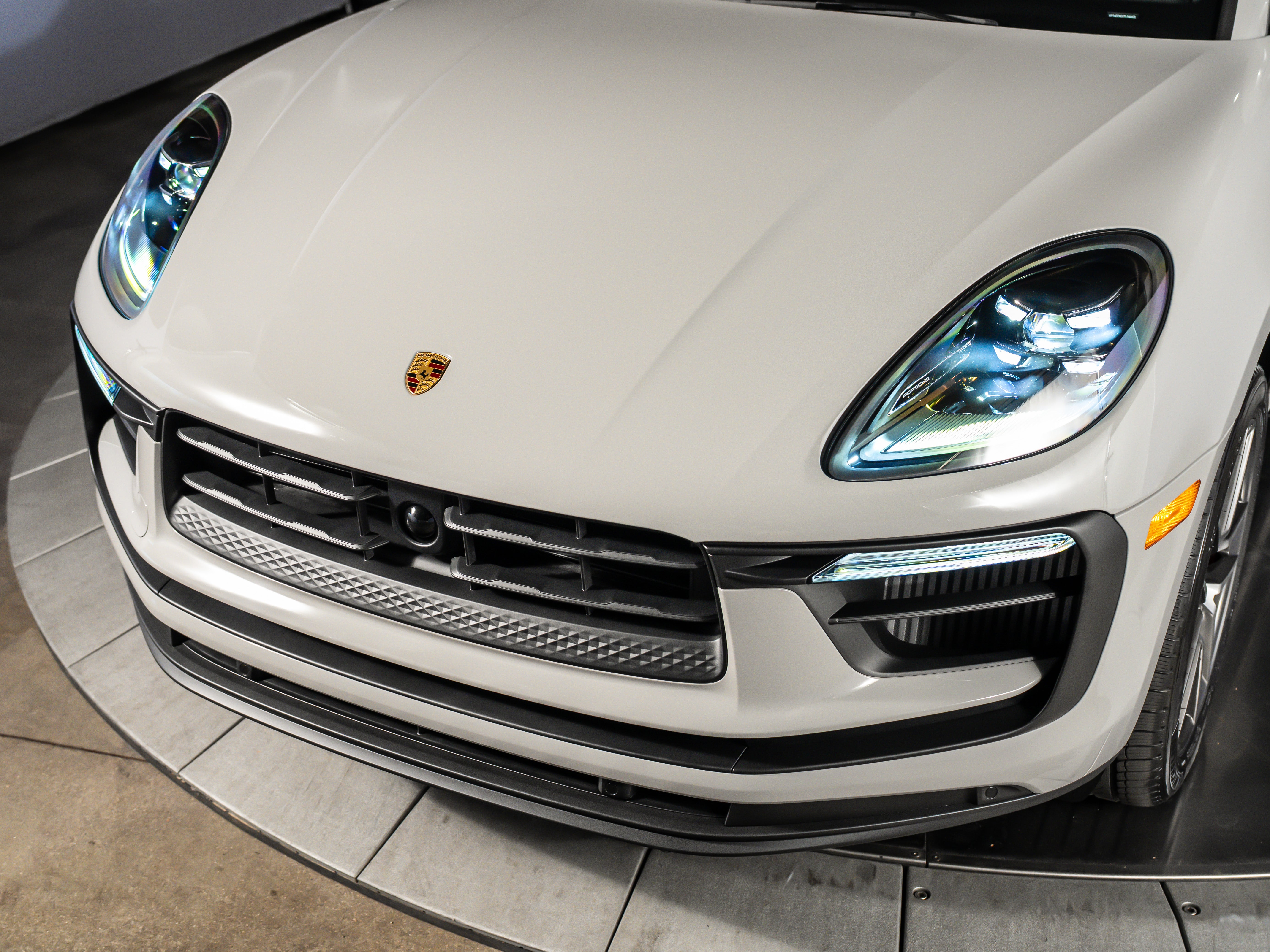 2026 Porsche Macan S