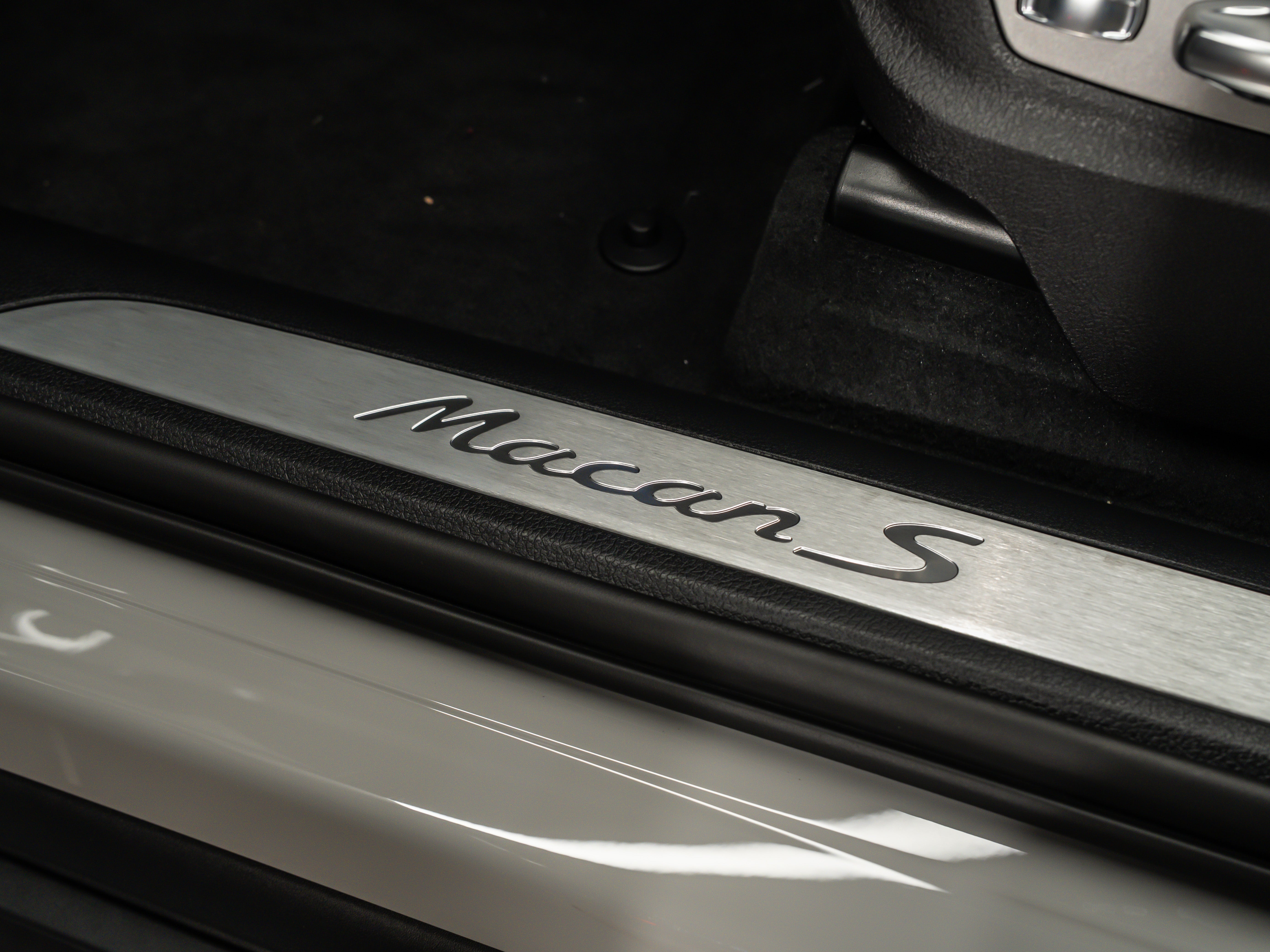 2026 Porsche Macan S