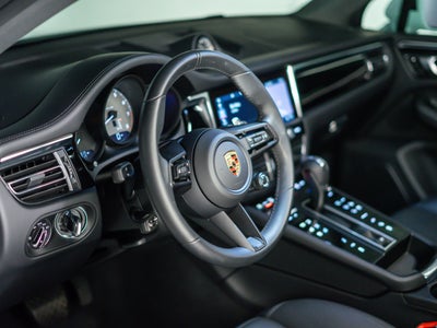 2025 Porsche Macan S