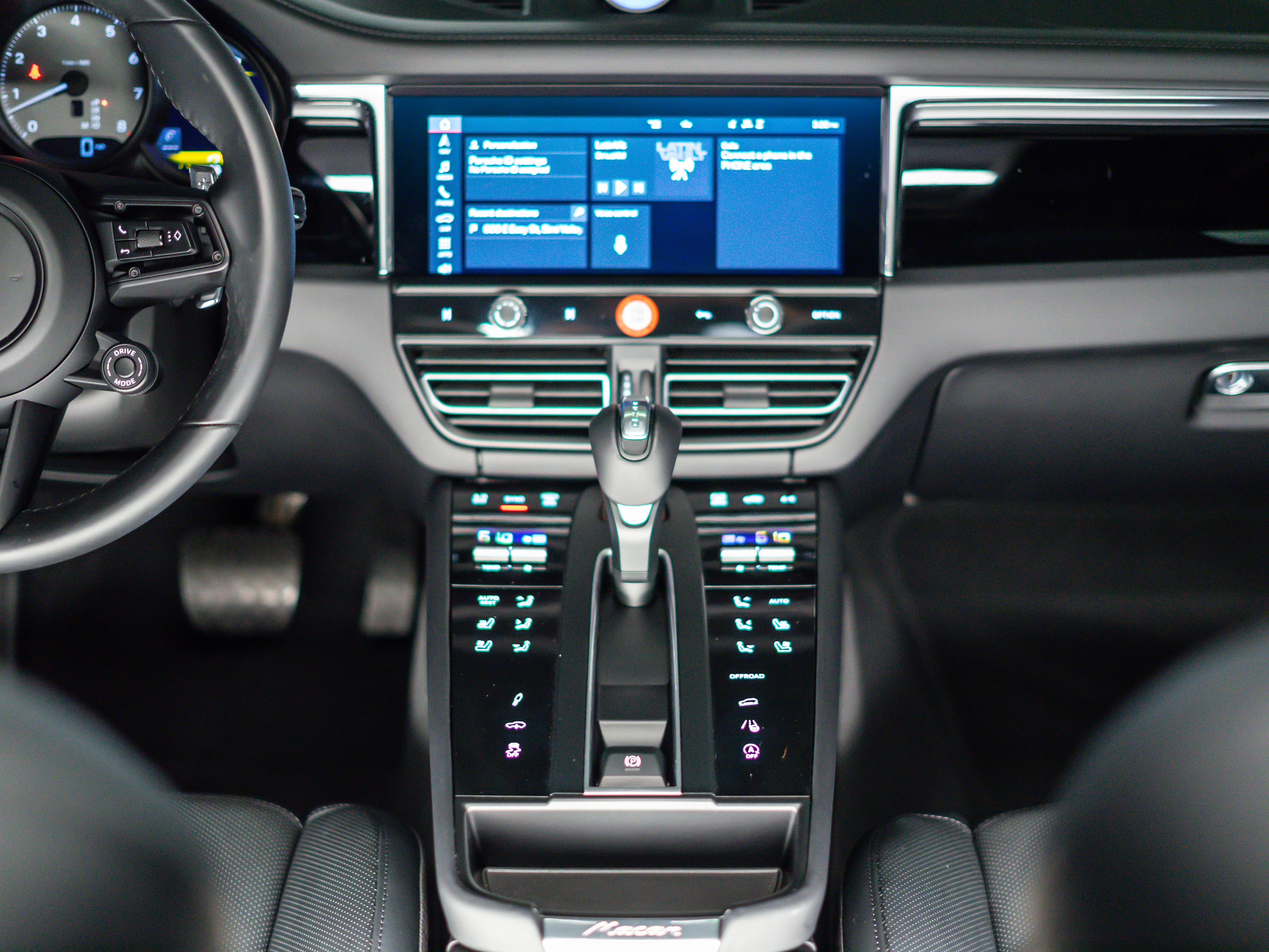 2025 Porsche Macan S
