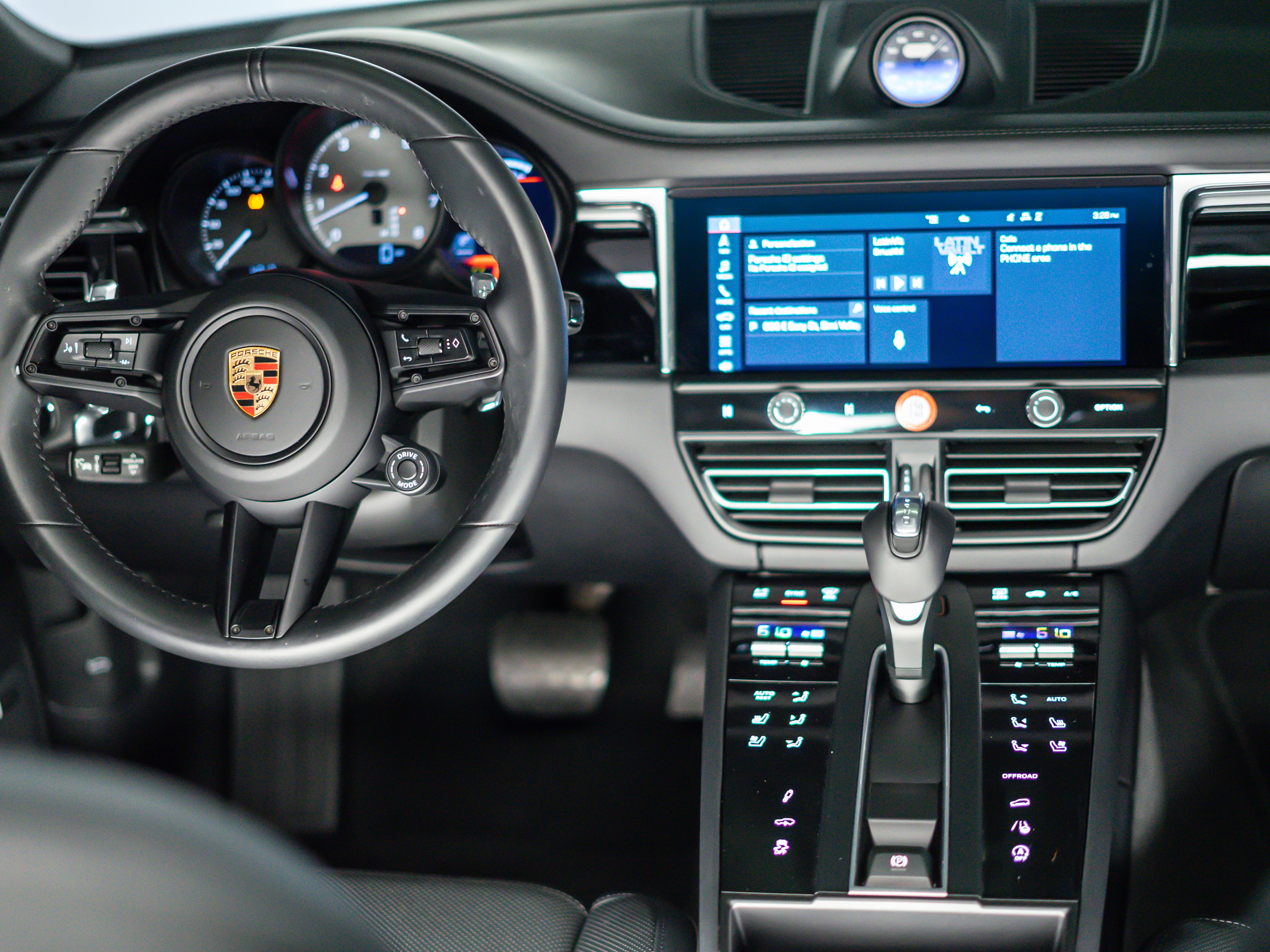 2025 Porsche Macan S