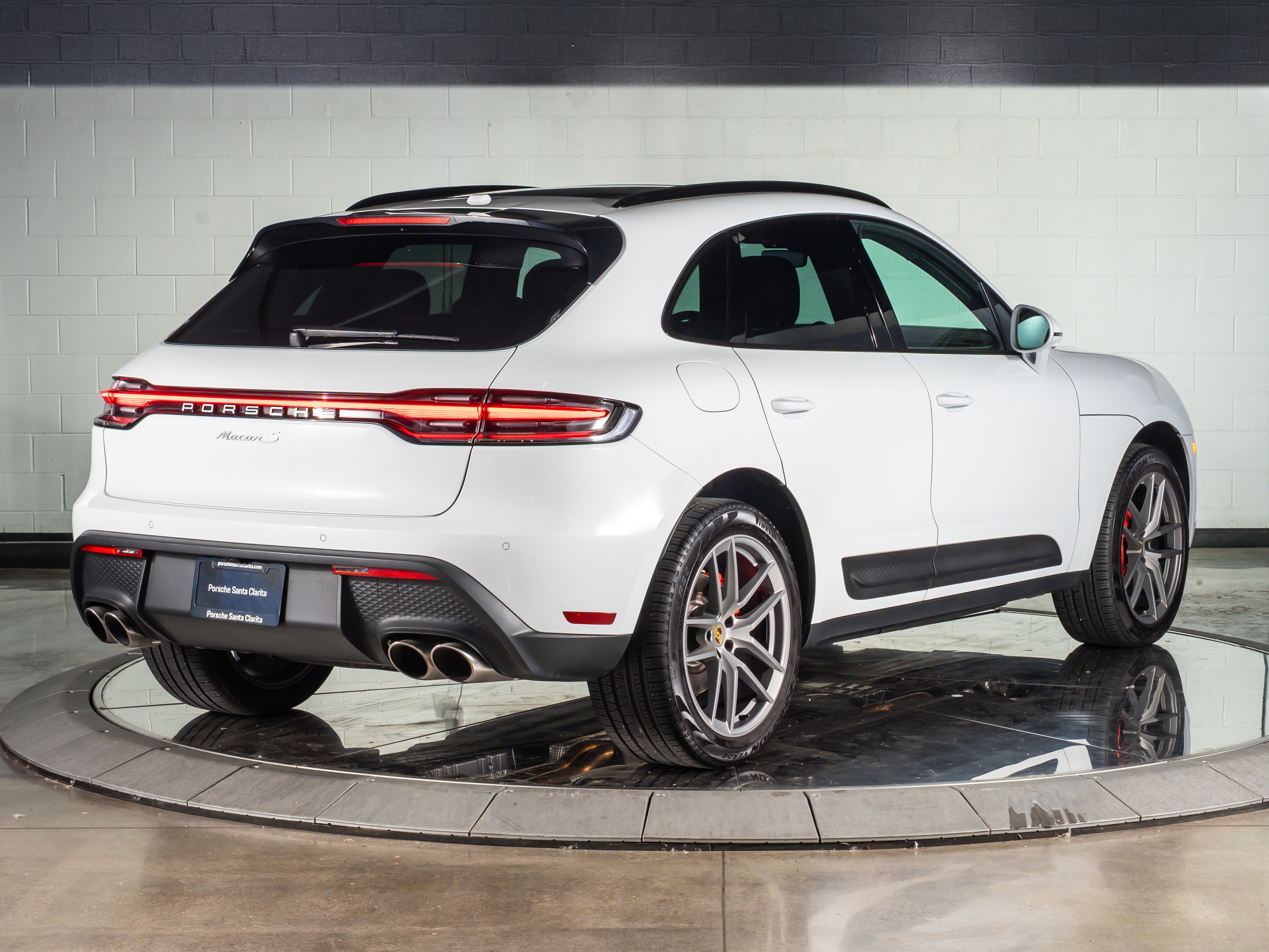 2025 Porsche Macan S