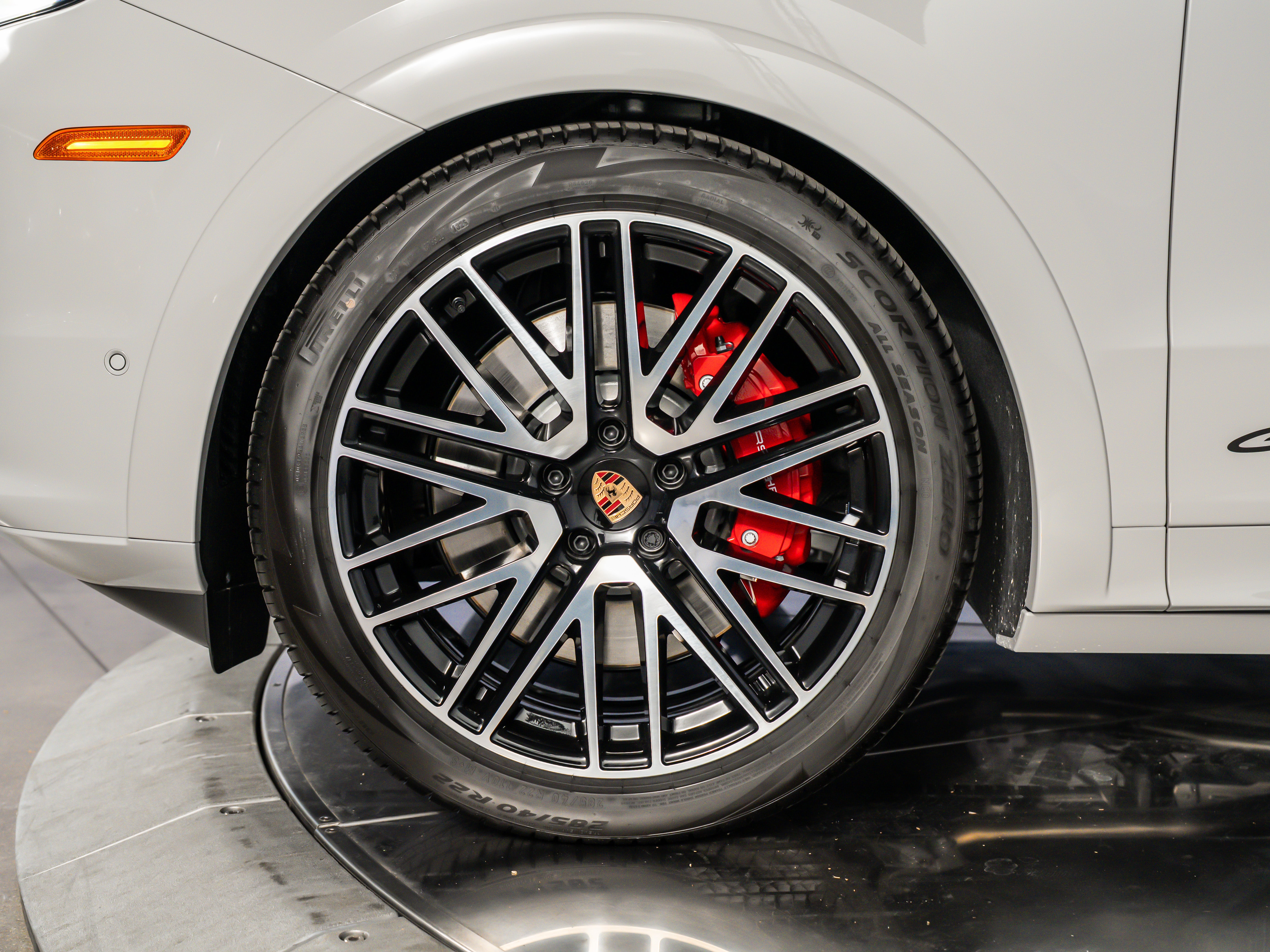 2026 Porsche Cayenne Gts GTS