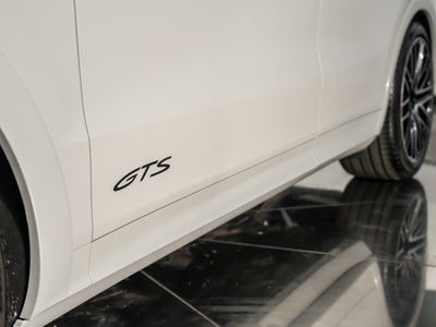 2026 Porsche Cayenne Gts GTS
