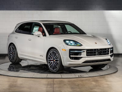 2026 Porsche Cayenne Gts GTS