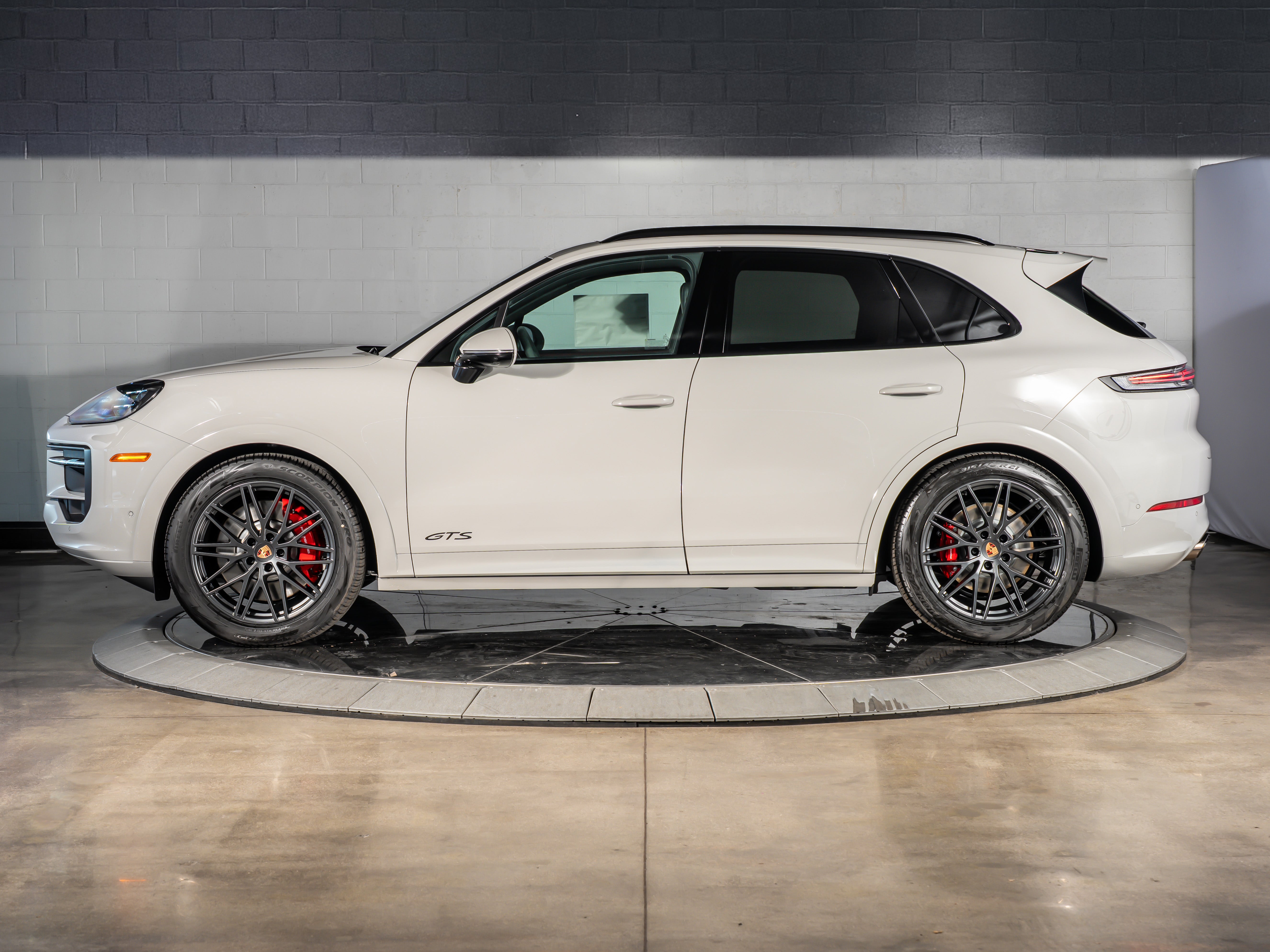 2026 Porsche Cayenne GTS