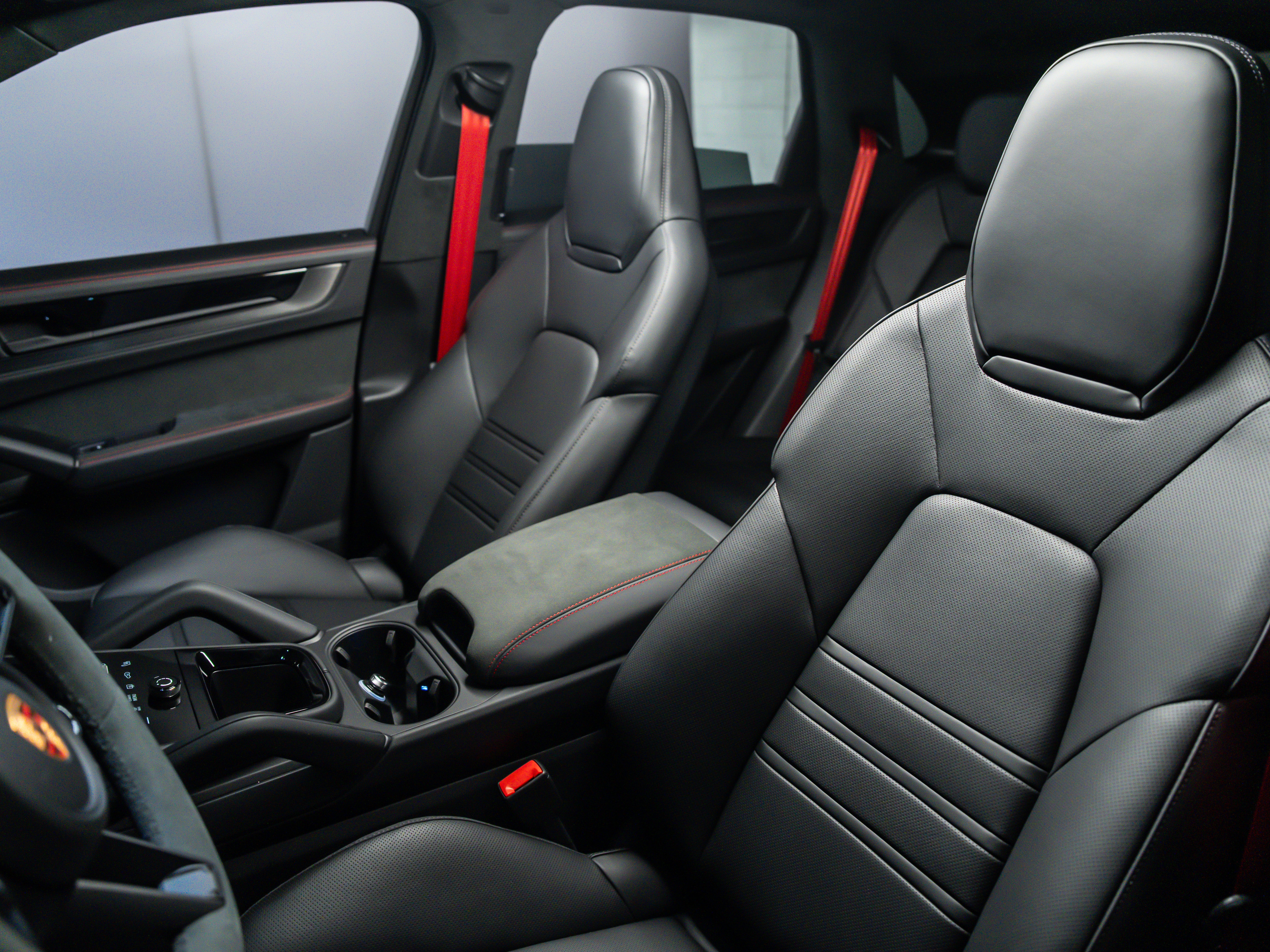 2026 Porsche Cayenne GTS