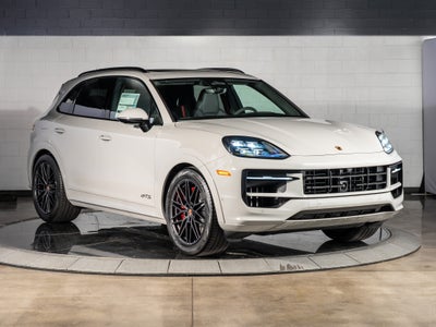 2026 Porsche Cayenne GTS