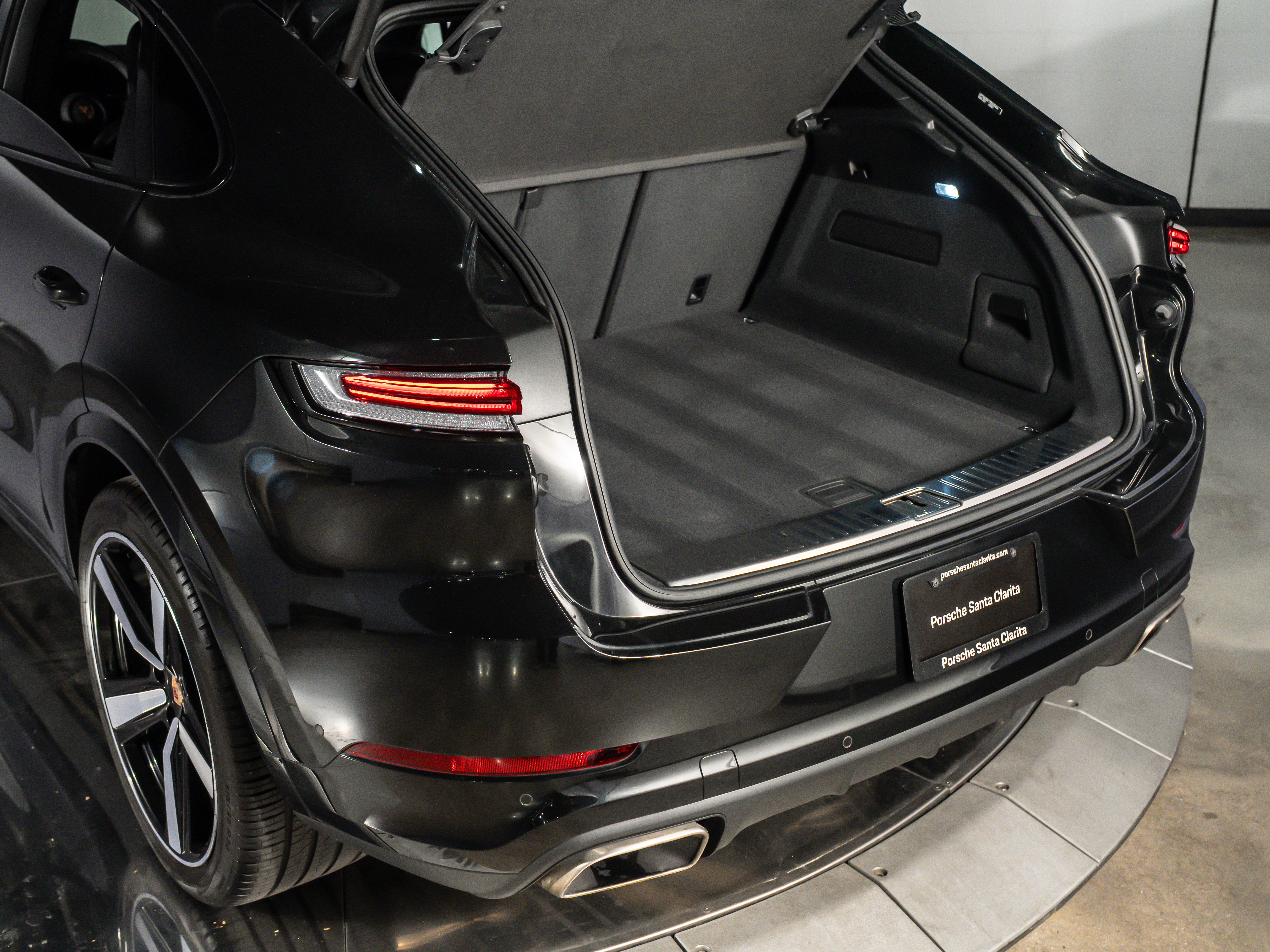 2026 Porsche Cayenne Coupe Base